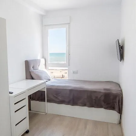 Апартаменти Playa Locos